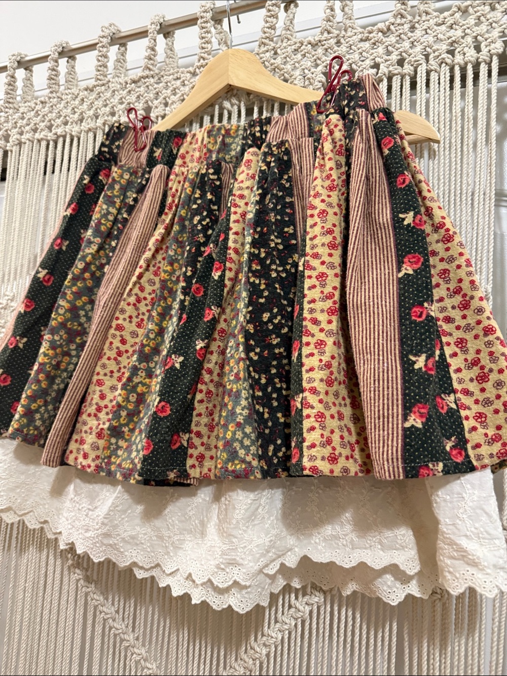 Cawaii Boho Patchwork Floral Mini Skirt with Lace Hem - Picture 5 of 7